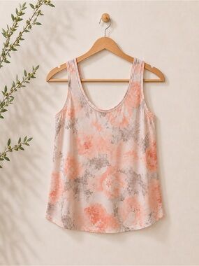 DYNAMITE | Floral Dressy Tank | Small